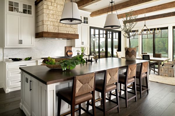 lakeside cottage kitchen design